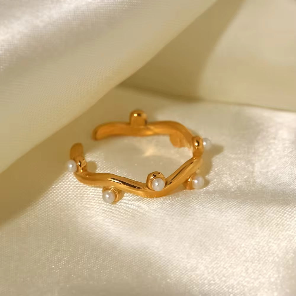 Pearl Dew Ring