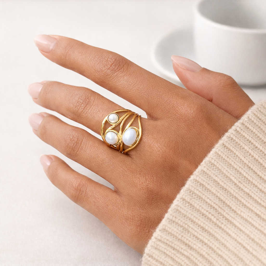 My Pearl Inlaid Ring (Gold)