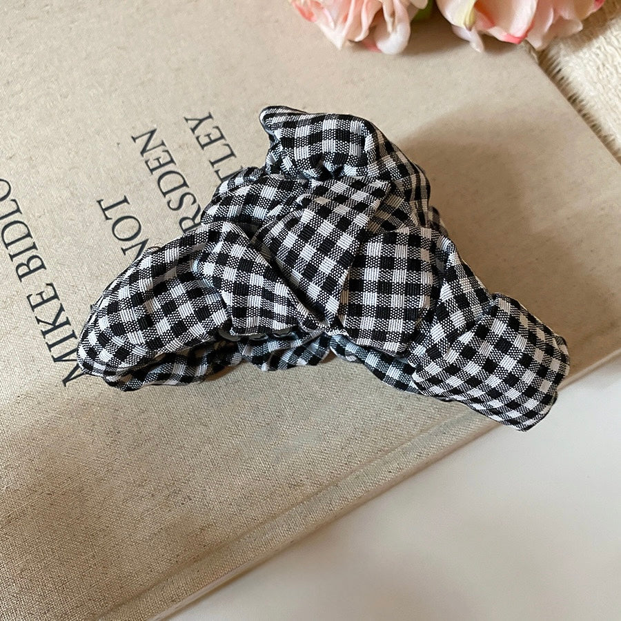 Tweed & Trend Bow Claw