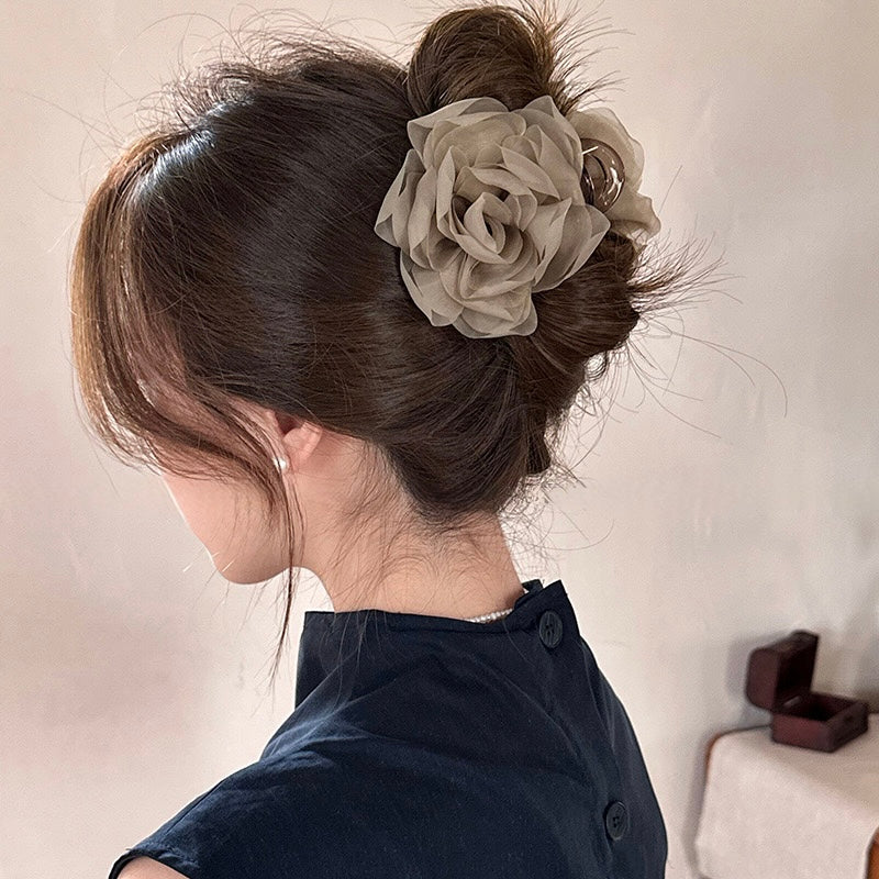 Ruffled Bloom Clutch Claw Set (Beige & Dusty Pink)