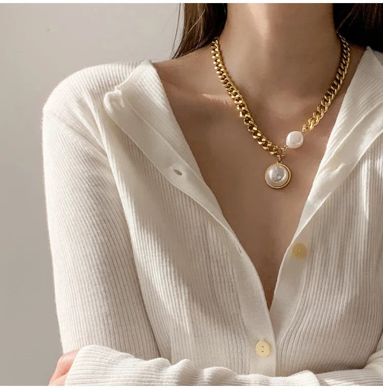 Pearly Curb Chain Necklace