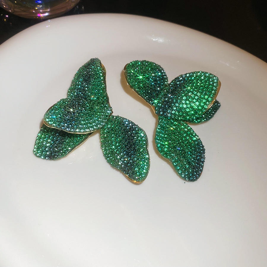 Blingleaf Studs