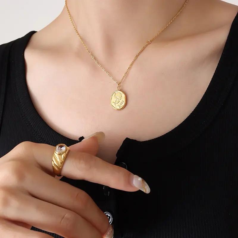 Engraved in Rose (Pendant Neckchain)