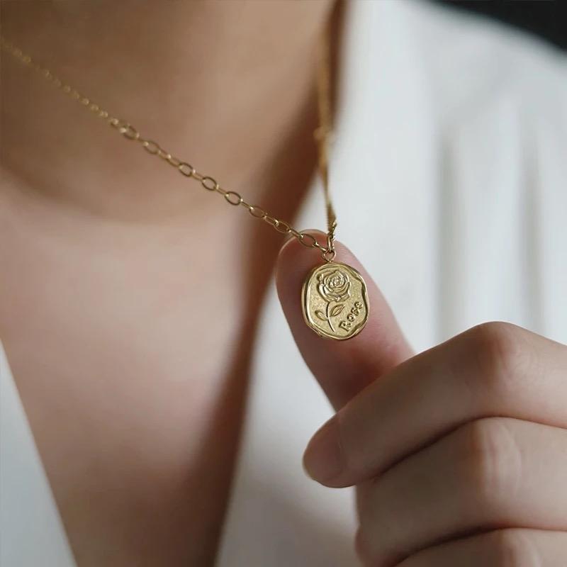 Engraved in Rose (Pendant Neckchain)