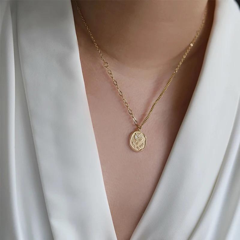 Engraved in Rose (Pendant Neckchain)