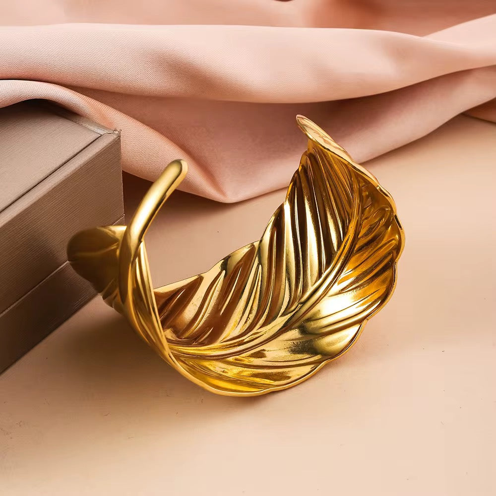 Aurelia Fold