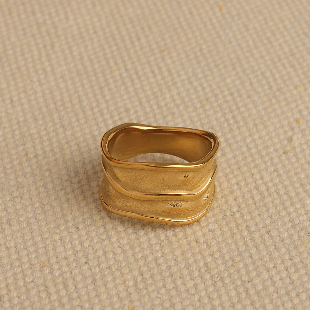 My Hammered Ring (Gold)