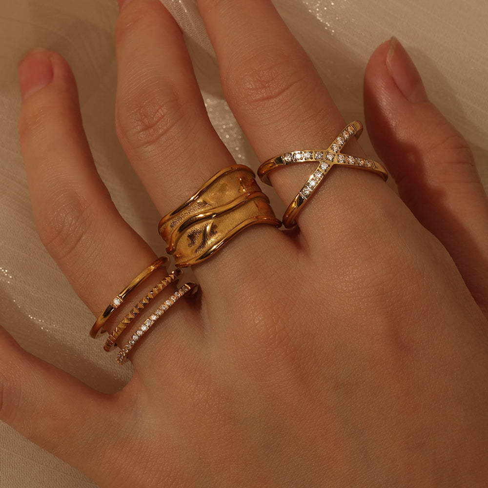 My Hammered Ring (Gold)