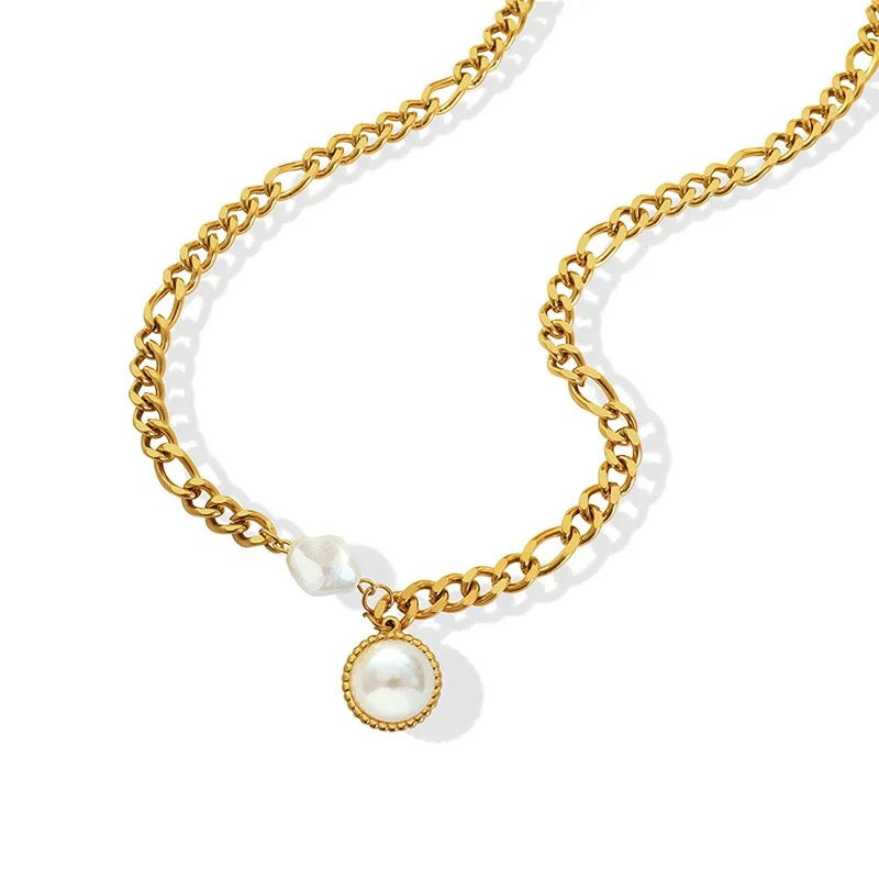Pearly Curb Chain Necklace