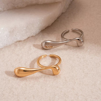 Liquid Wave Statement Ring