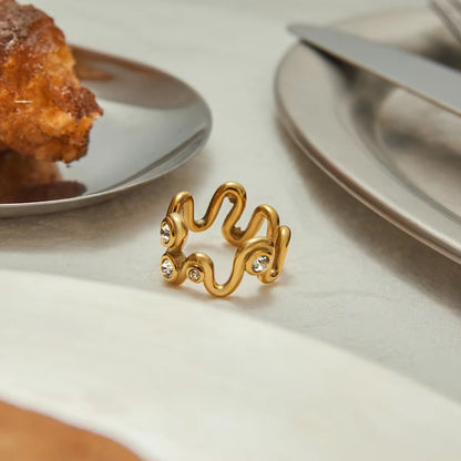 Wavy Bling Ring