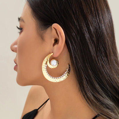 Moon Muse Pearl Chand Baalis