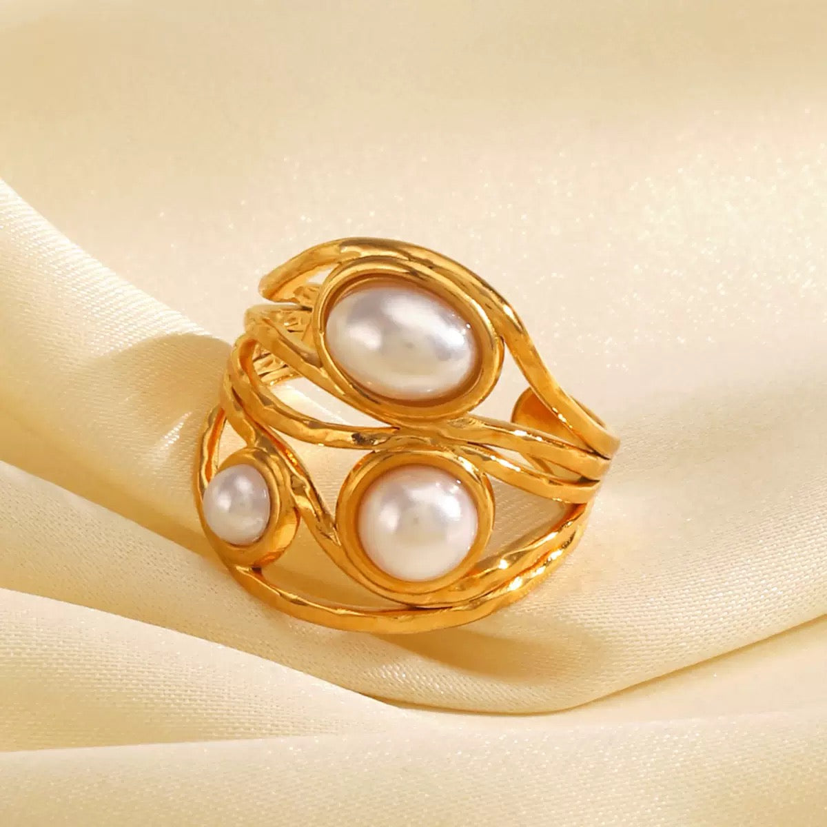 My Pearl Inlaid Ring (Gold)