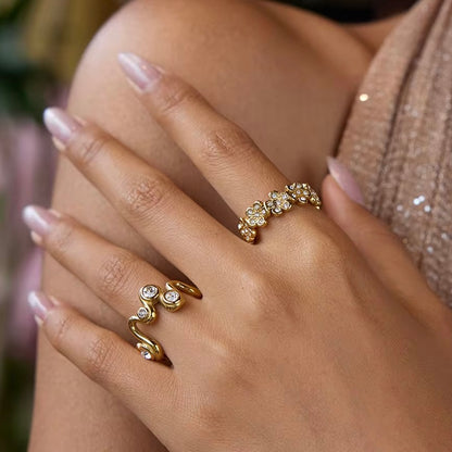 Wavy Bling Ring