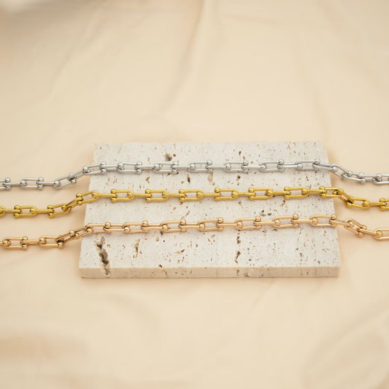 U Shape Pin Chain Necklace