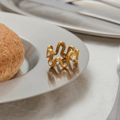 Wavy Bling Ring