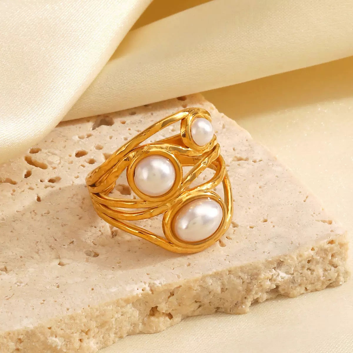 My Pearl Inlaid Ring (Gold)