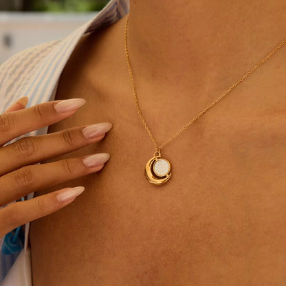 Luna Glow Necklace