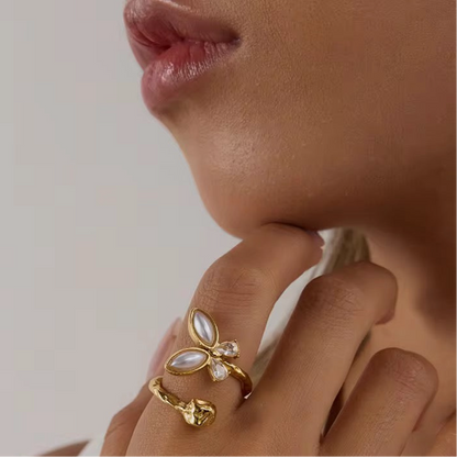 Pearl Flutter Ring