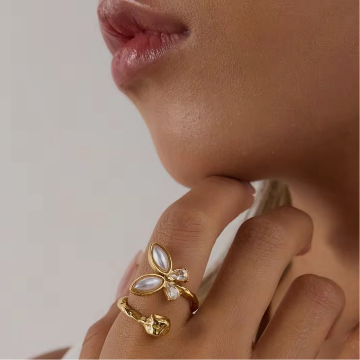 Pearl Flutter Ring