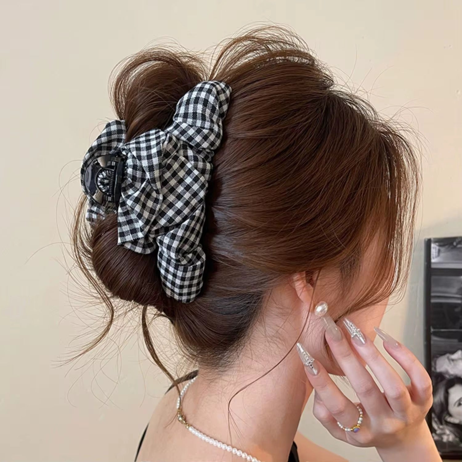 Tweed & Trend Bow Claw