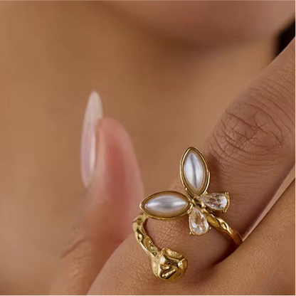 Pearl Flutter Ring
