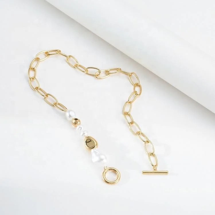 Baroque Pearl Choker