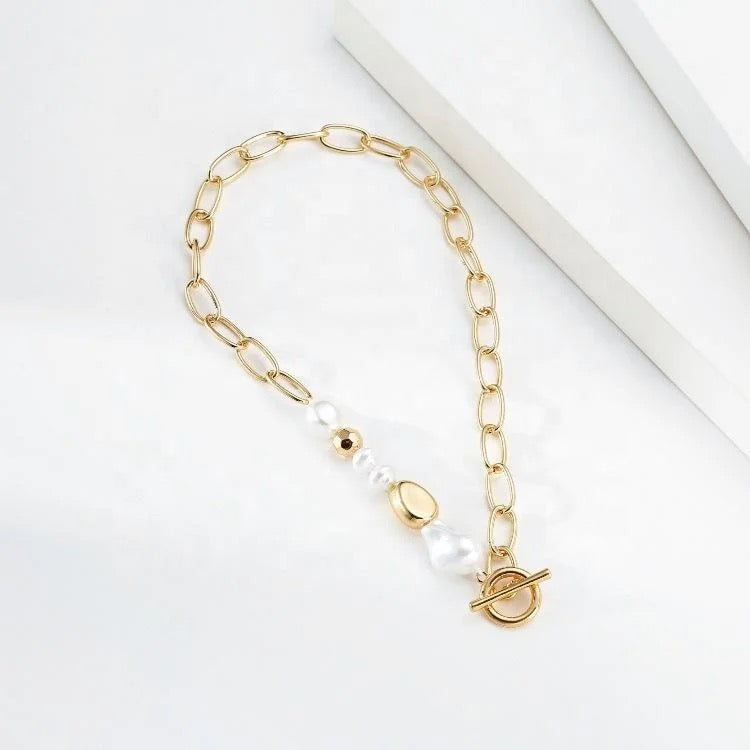 Baroque Pearl Choker