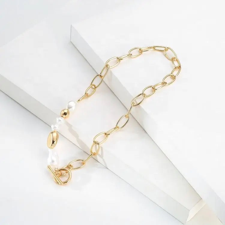 Baroque Pearl Choker